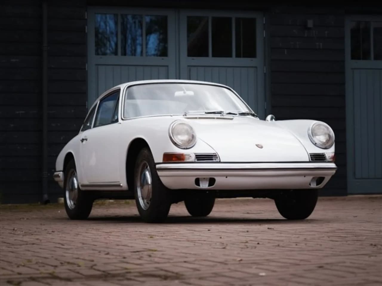 1965 Porsche 911 - Thumbnail 6
