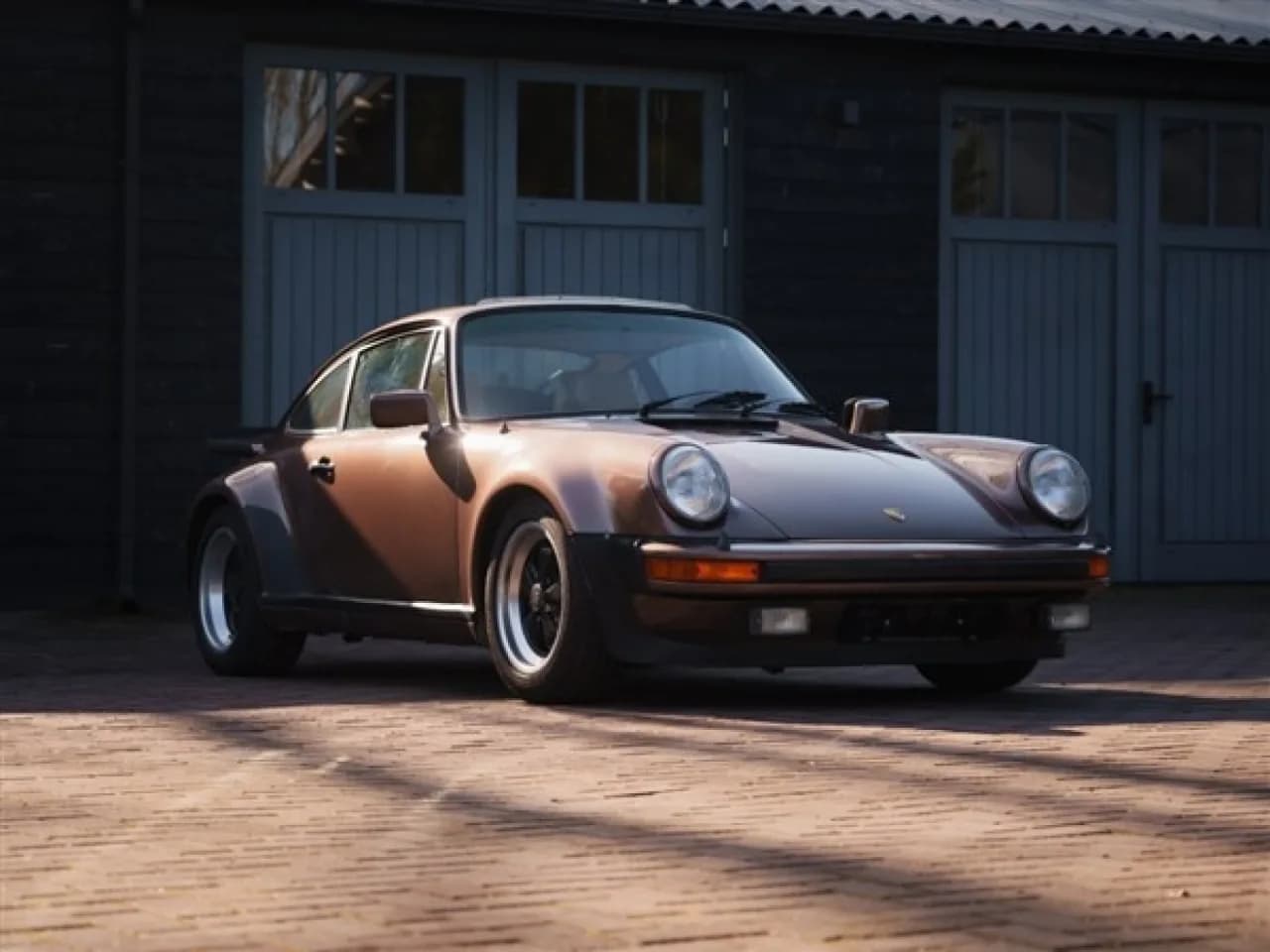 1977 Porsche  911 (930) 3.0 Turbo - Thumbnail 4