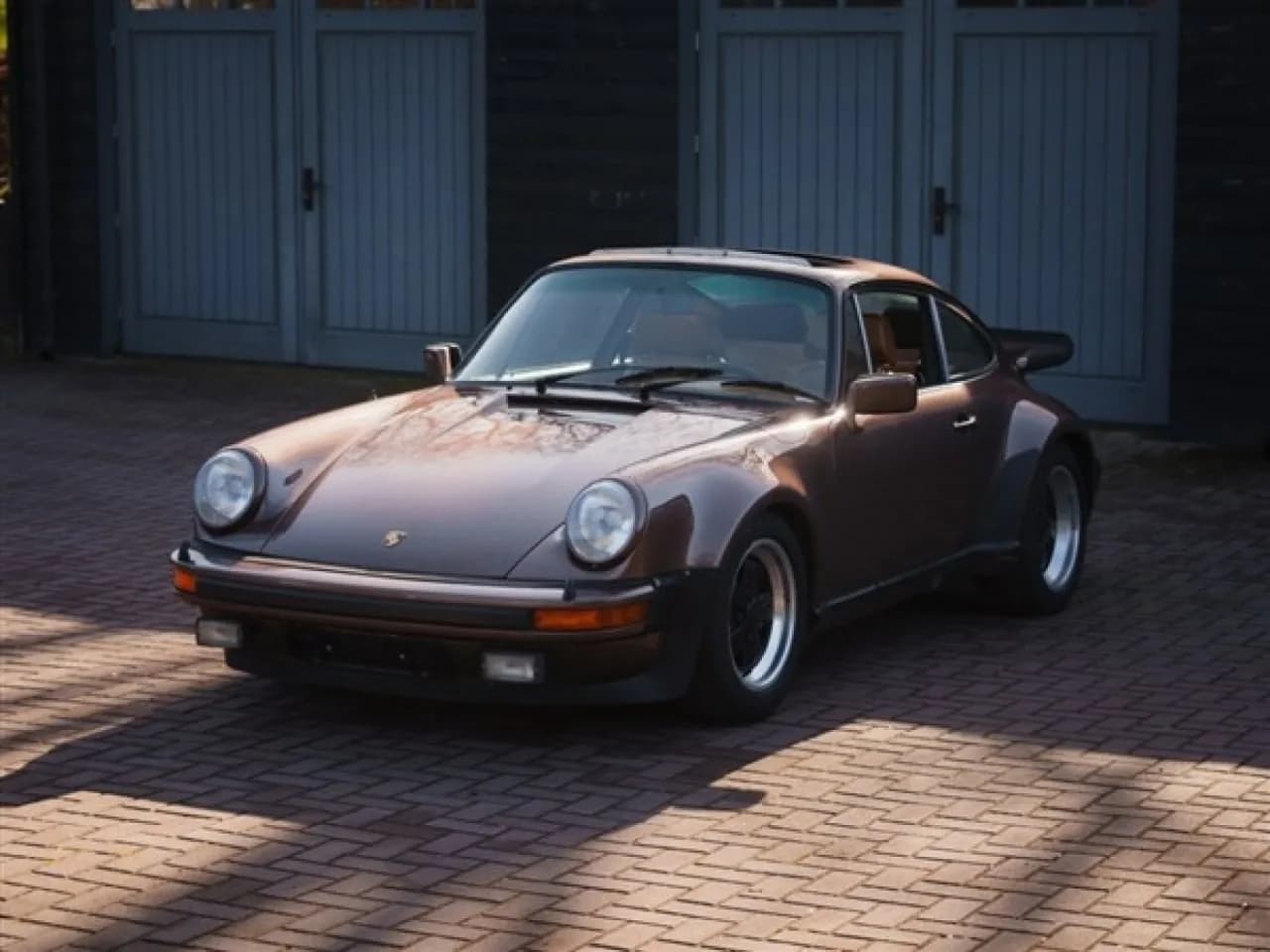 1977 Porsche  911 (930) 3.0 Turbo - Thumbnail 2
