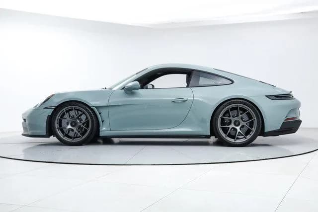 2024 Porsche 911 - Thumbnail 2