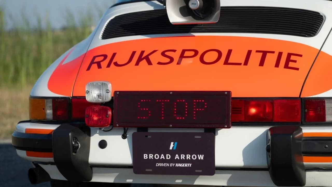 1989 Porsche 911 Carrera Targa "Rijkspolitie" - Thumbnail 4