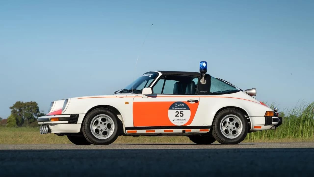 1989 Porsche 911 Carrera Targa "Rijkspolitie" - Thumbnail 5
