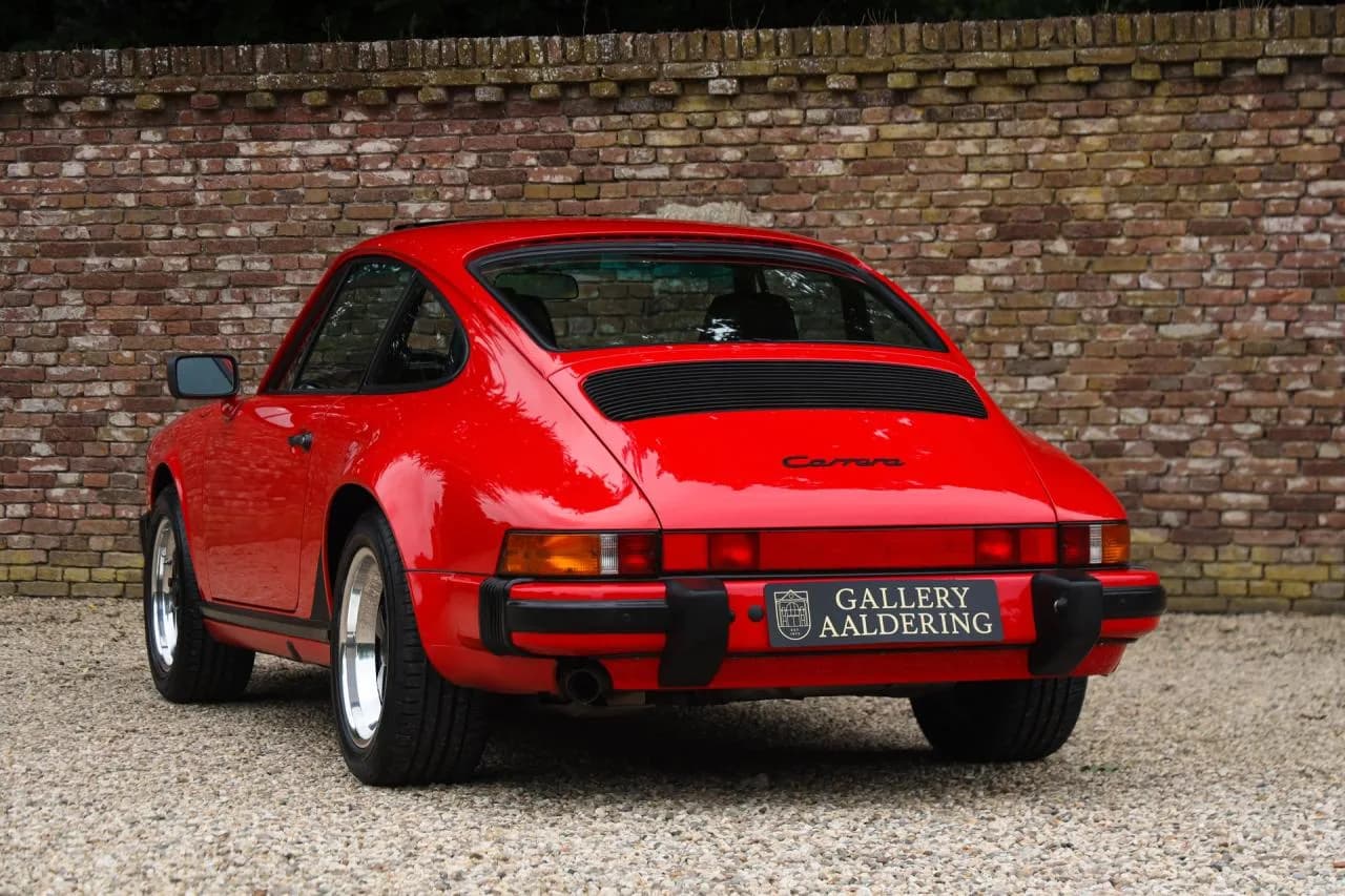1988 Porsche 911 3.2 Carrera Coup&eacute; &ldquo;In well-preserved condition&rdquo; - Thumbnail 2