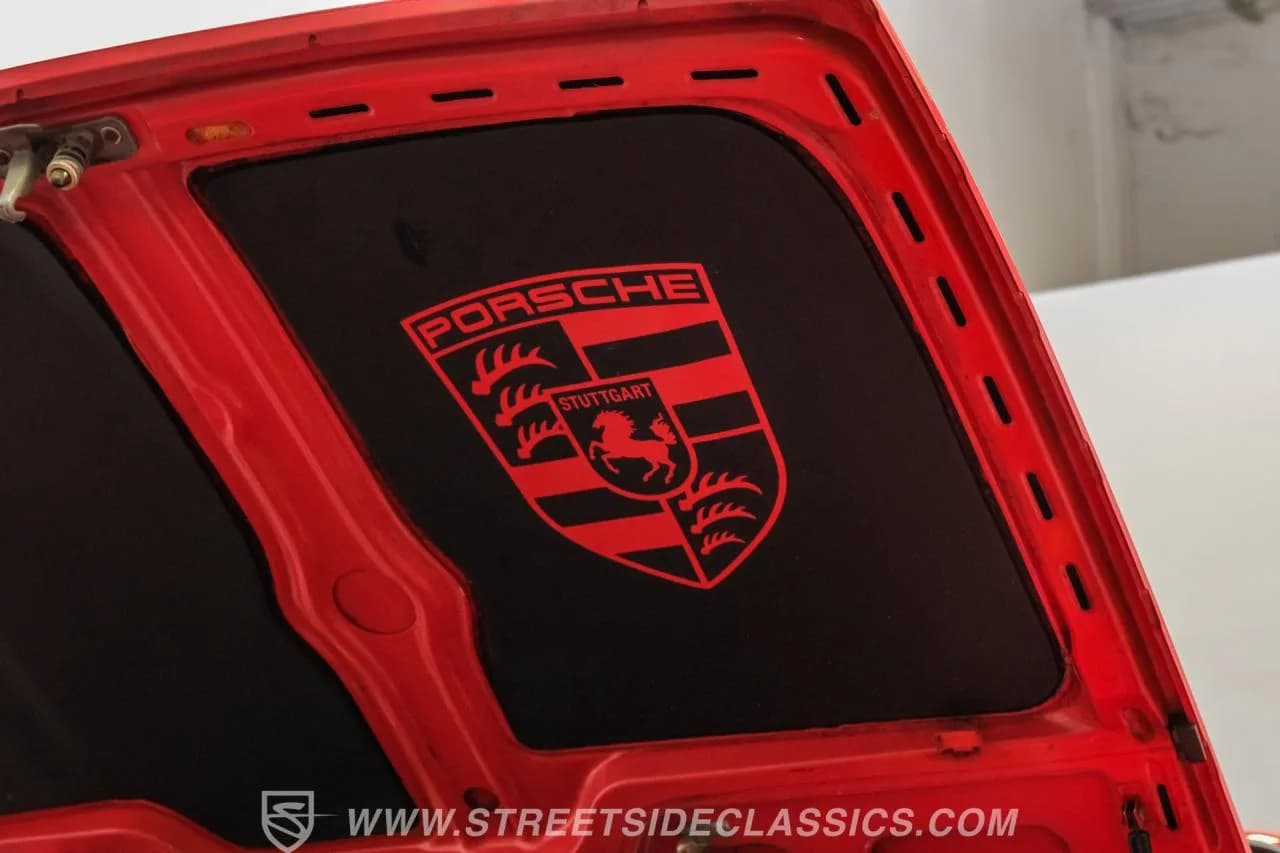 1984 Porsche 944 - Thumbnail 2
