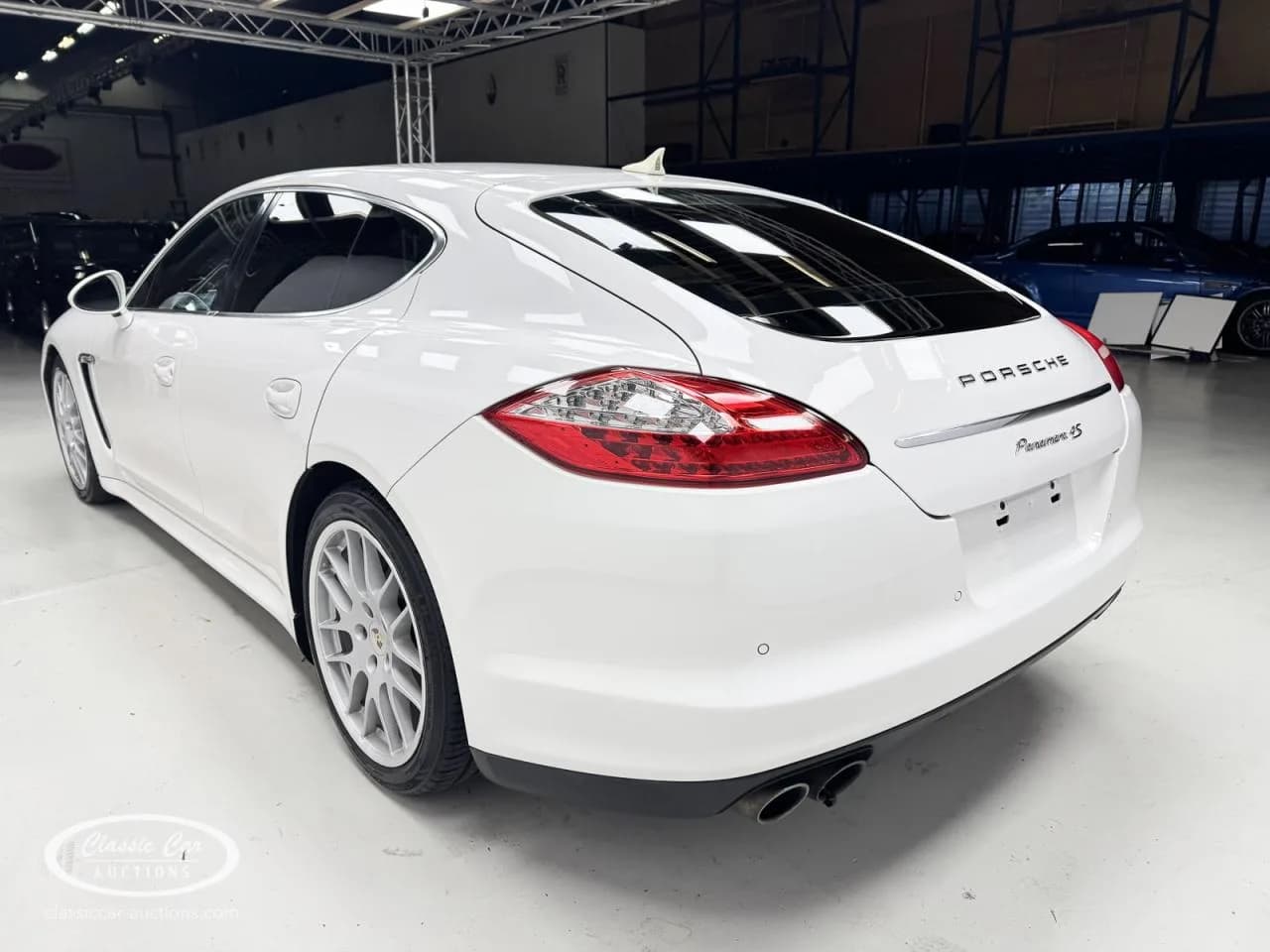 2010 Porsche Panamera - Thumbnail 4