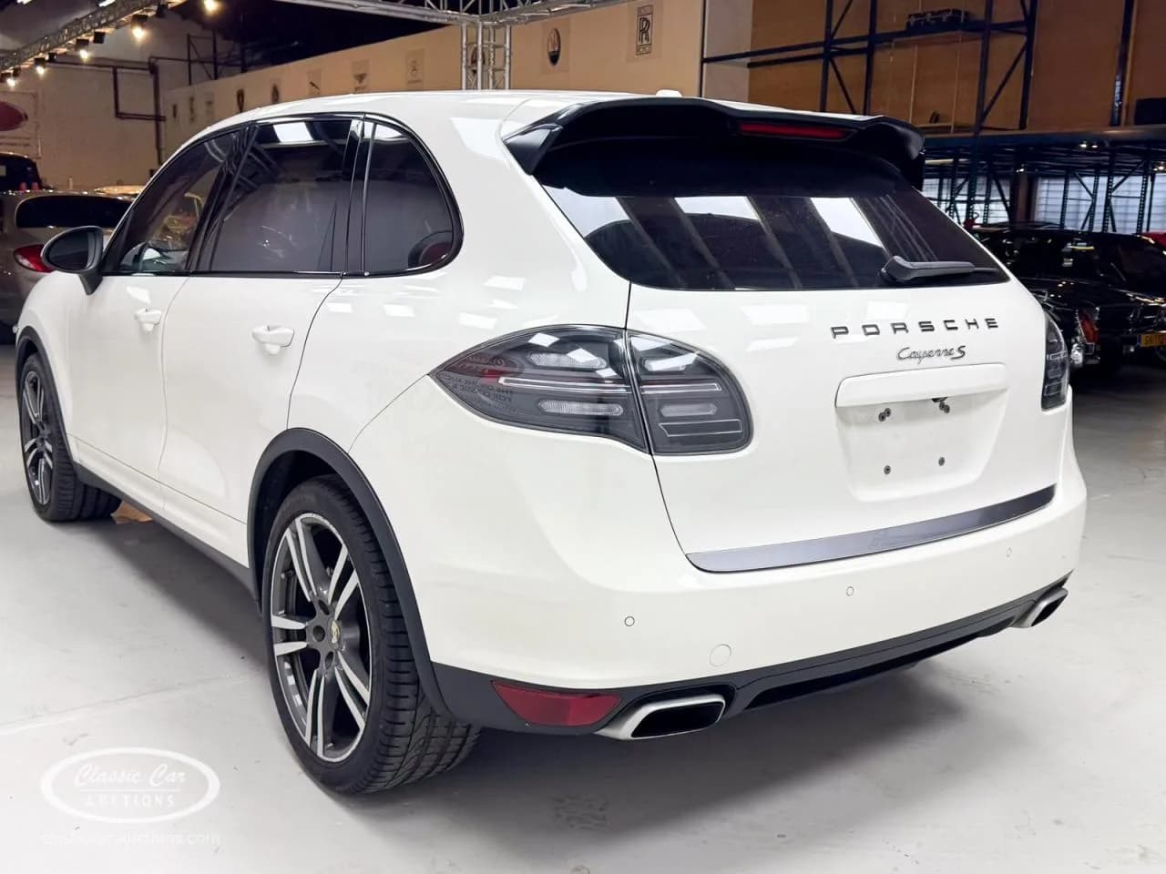 2011 Porsche Cayenne - Thumbnail 4