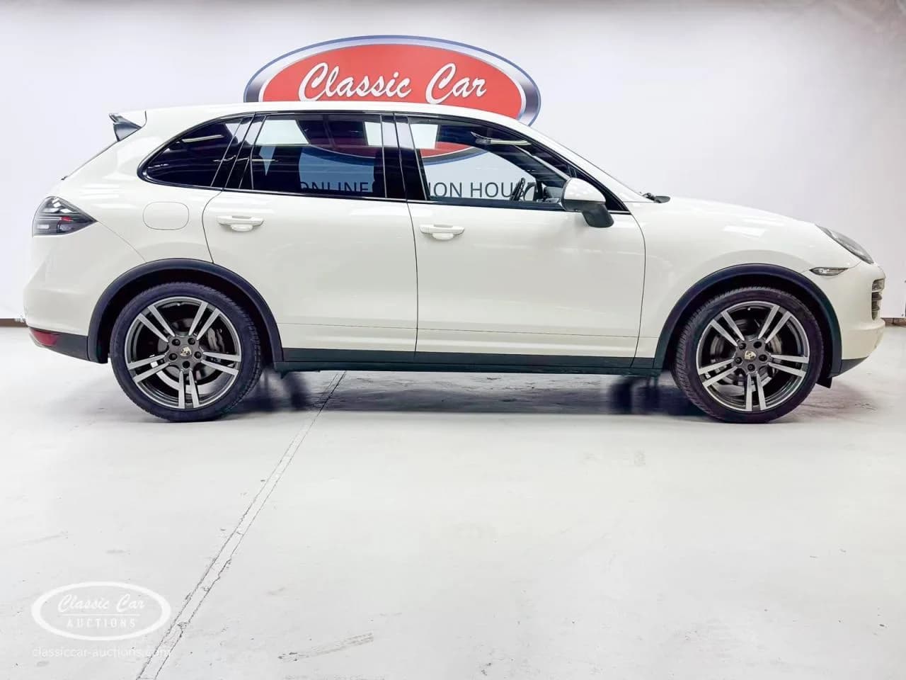 2011 Porsche Cayenne - Thumbnail 7