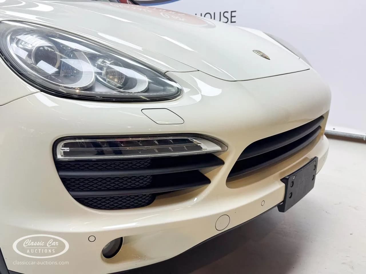 2011 Porsche Cayenne - Thumbnail 8