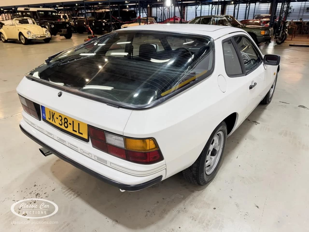 1981 Porsche 924 - Thumbnail 4