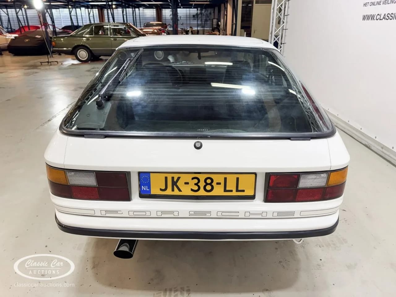 1981 Porsche 924 - Thumbnail 5