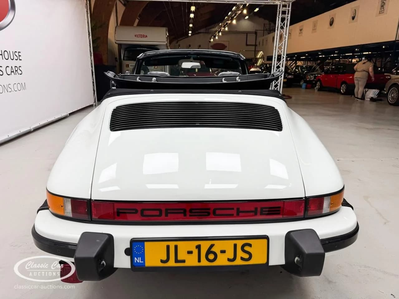 1983 Porsche 911 - Thumbnail 5