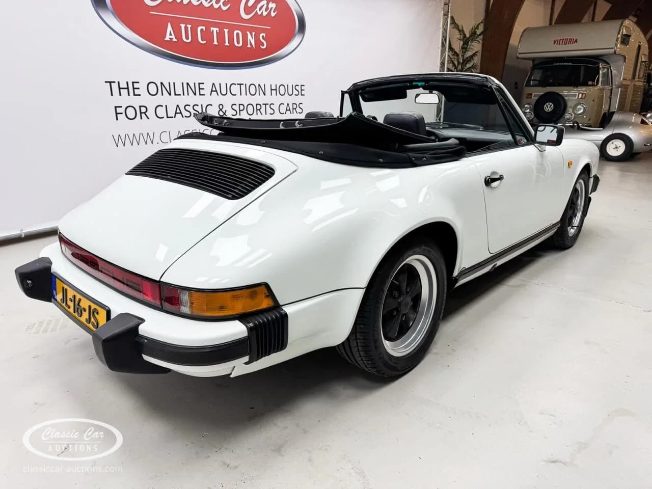 1983 Porsche 911 - Thumbnail 6