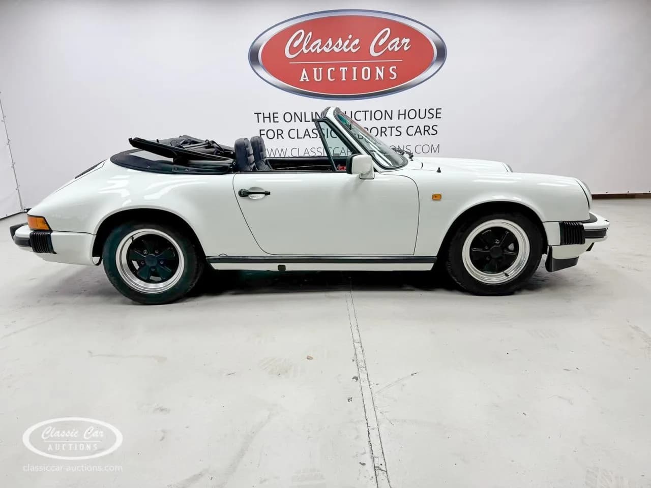 1983 Porsche 911 - Thumbnail 7
