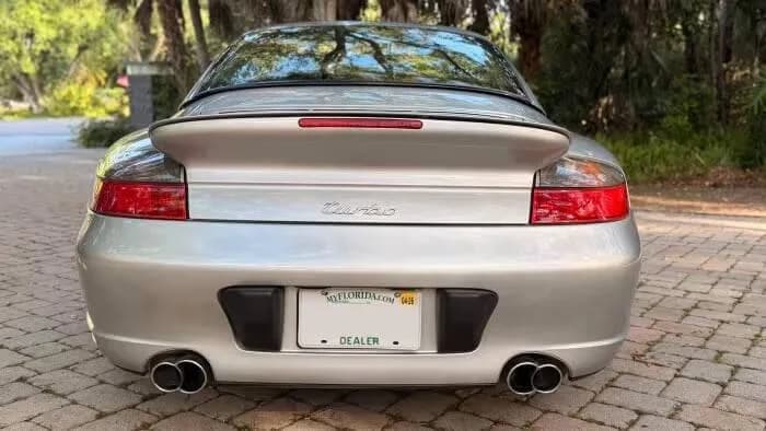 2004 Porsche 911 - Thumbnail 8
