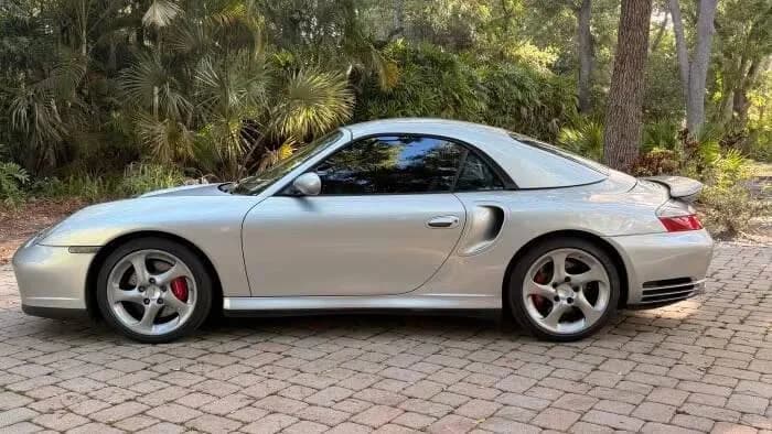 2004 Porsche 911 - Thumbnail 2