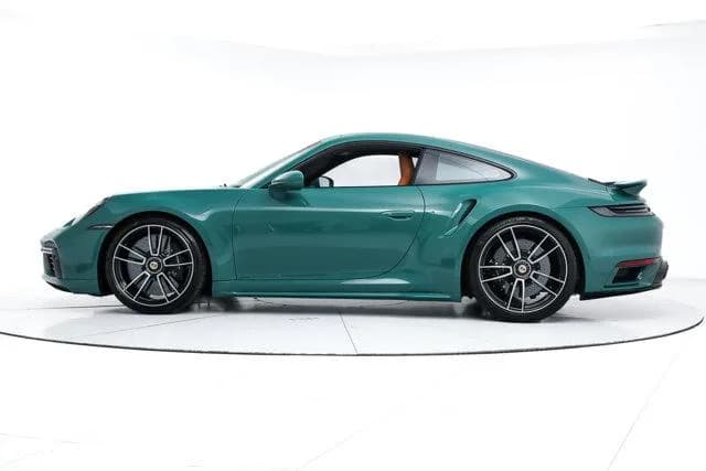 2023 Porsche 911 - Thumbnail 2