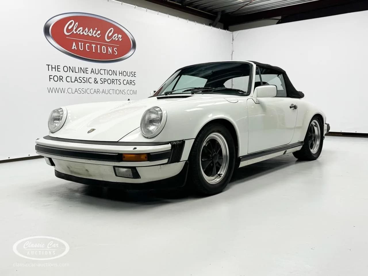 1984 Porsche 911 - Thumbnail 2