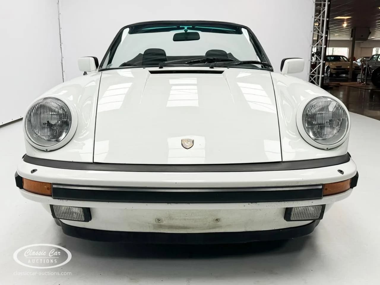 1984 Porsche 911 - Thumbnail 3