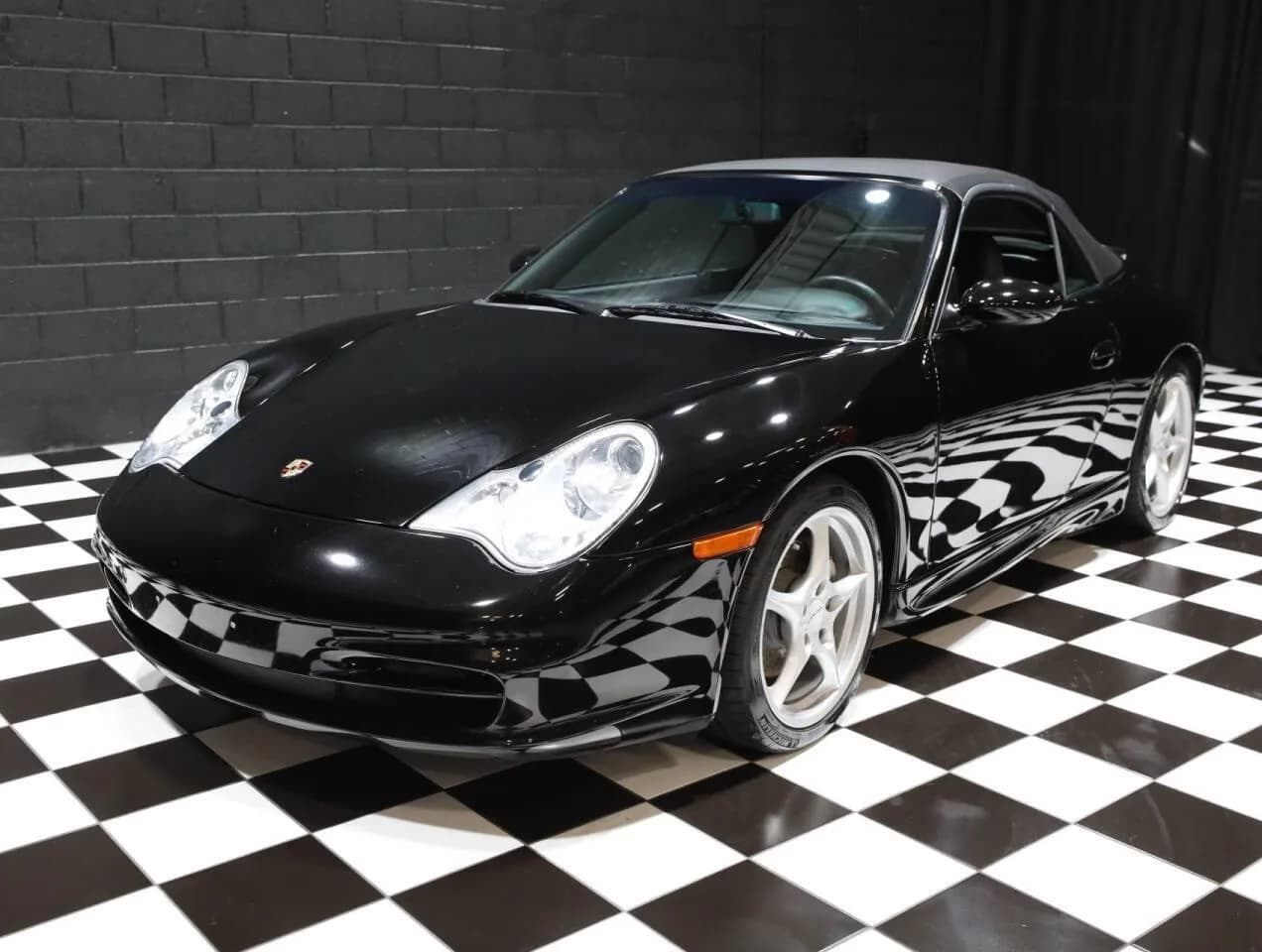 2003 Porsche 911 - Thumbnail 6