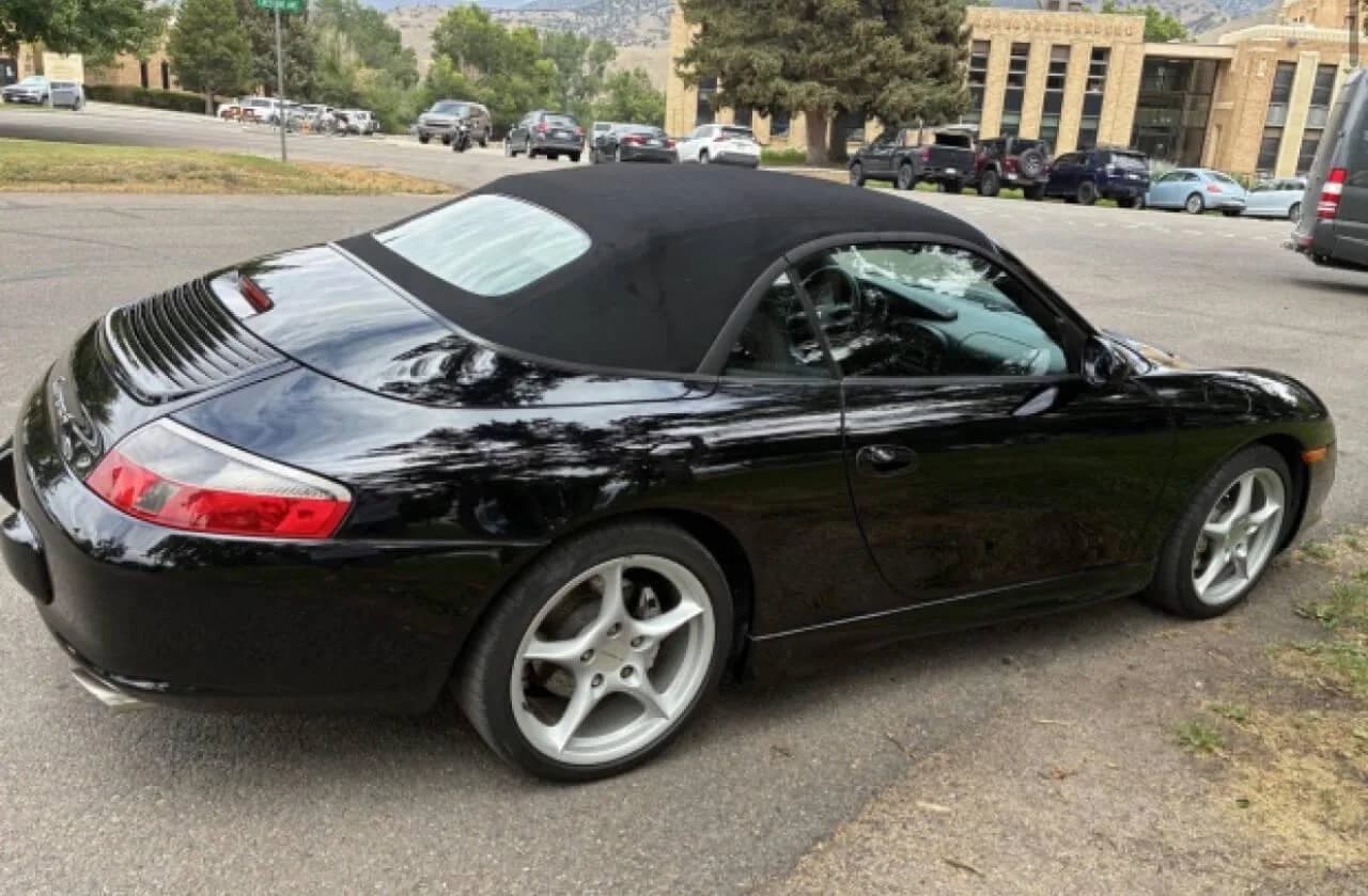 2003 Porsche 911 - Thumbnail 2