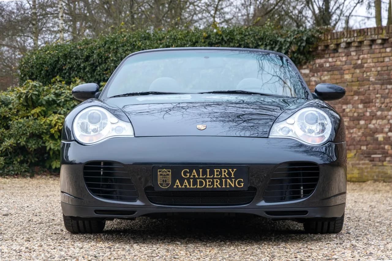 2003 Porsche 996 Carrera 4S Manual Cabriolet with hardtop &ldquo;Less than 35.000 kms&rdquo; - Thumbnail 5