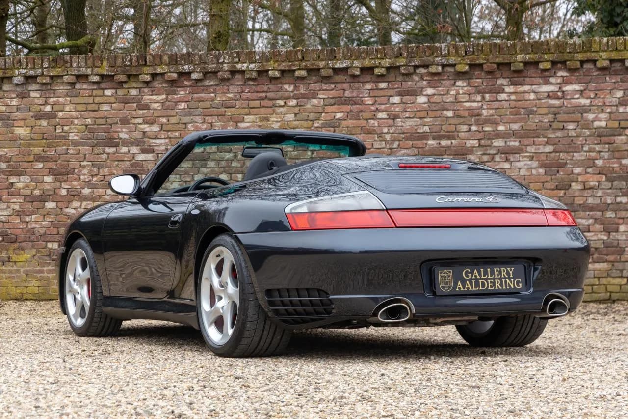2003 Porsche 996 Carrera 4S Manual Cabriolet with hardtop &ldquo;Less than 35.000 kms&rdquo; - Thumbnail 2