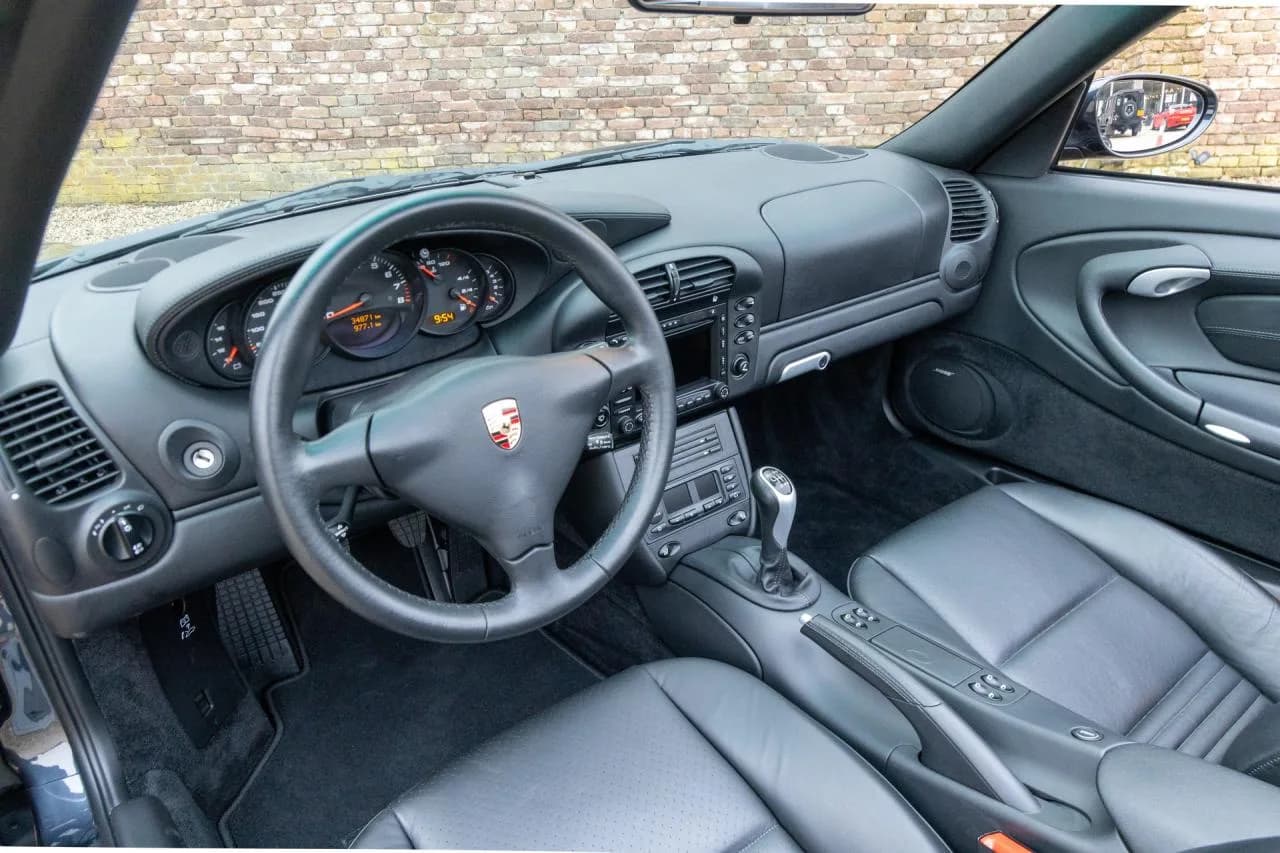 2003 Porsche 996 Carrera 4S Manual Cabriolet with hardtop &ldquo;Less than 35.000 kms&rdquo; - Thumbnail 3
