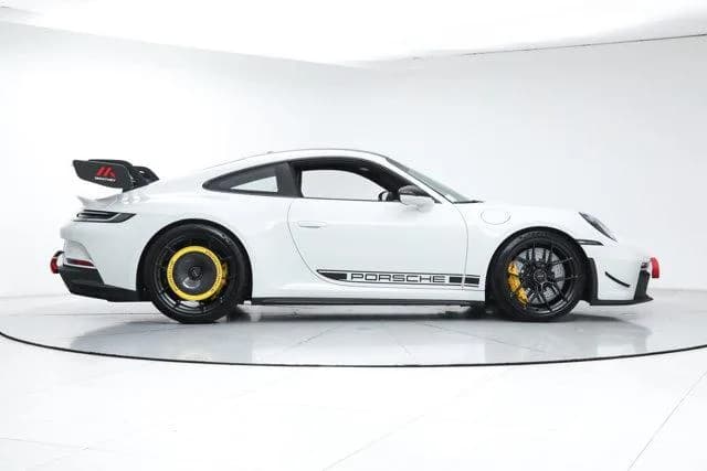 2024 Porsche 911 - Thumbnail 6