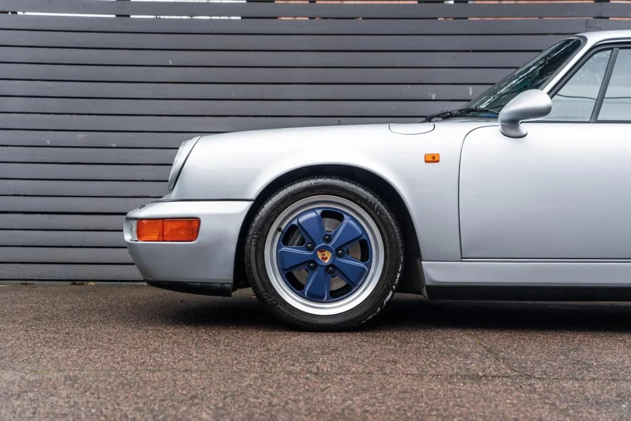 1990 Porsche 911 (964) Carrera 4 - Thumbnail 5