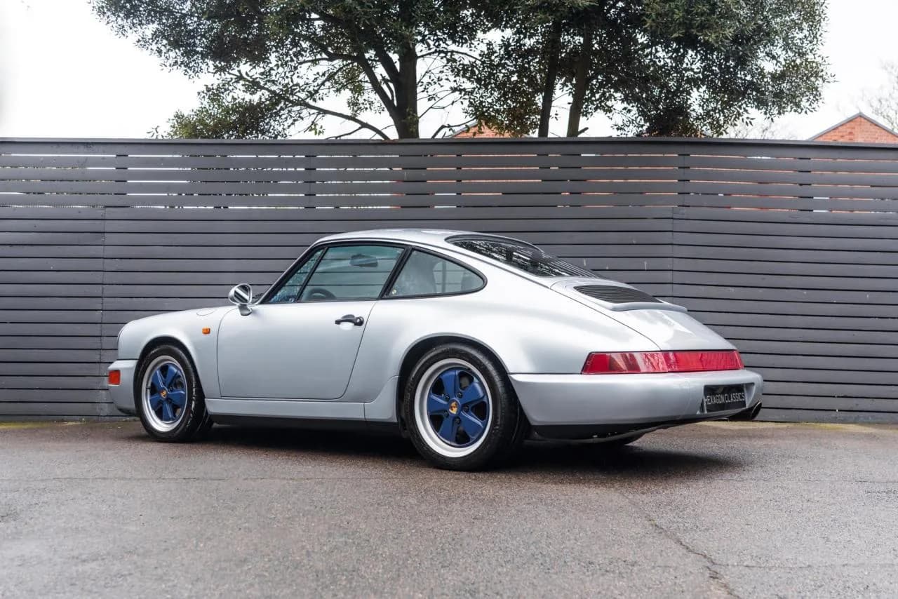 1990 Porsche 911 (964) Carrera 4 - Thumbnail 2