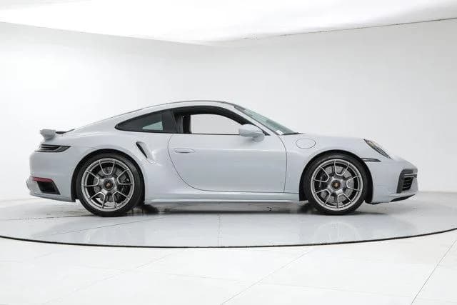 2024 Porsche 911 - Thumbnail 6
