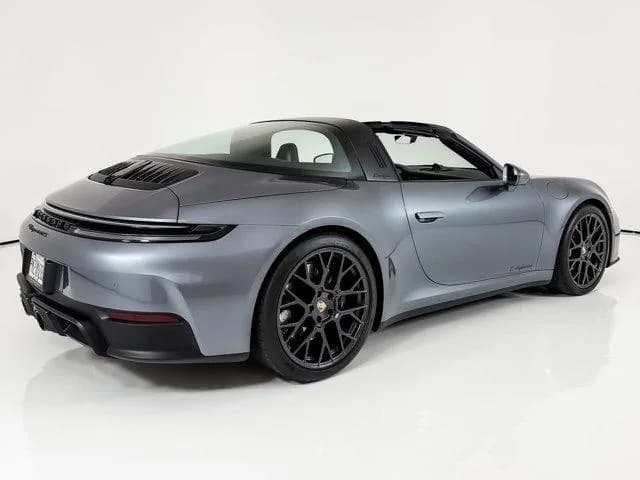 2026 Porsche 911 - Thumbnail 5
