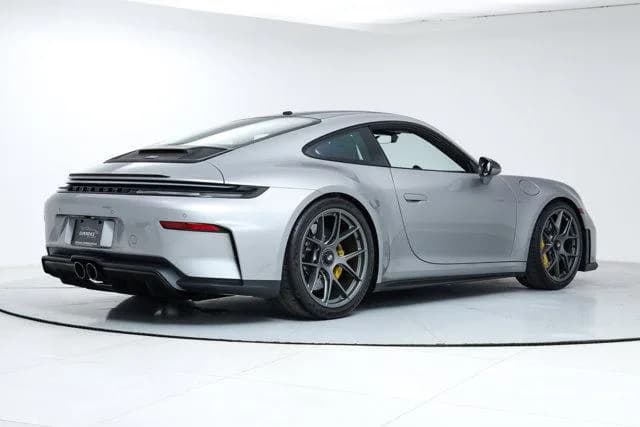 2026 Porsche 911 - Thumbnail 5