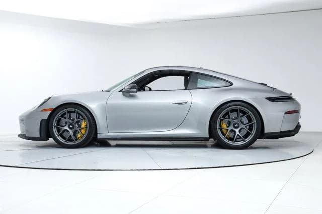 2026 Porsche 911 - Thumbnail 2