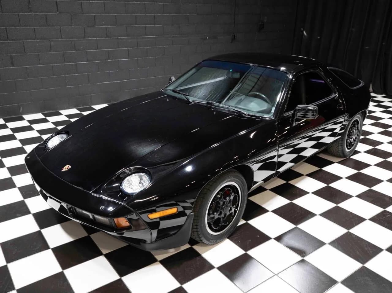 1979 Porsche 928 - Thumbnail 5