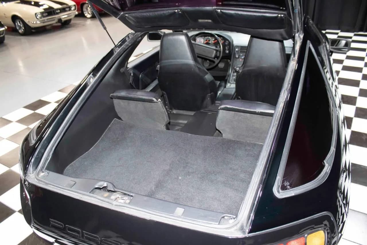 1979 Porsche 928 - Thumbnail 3