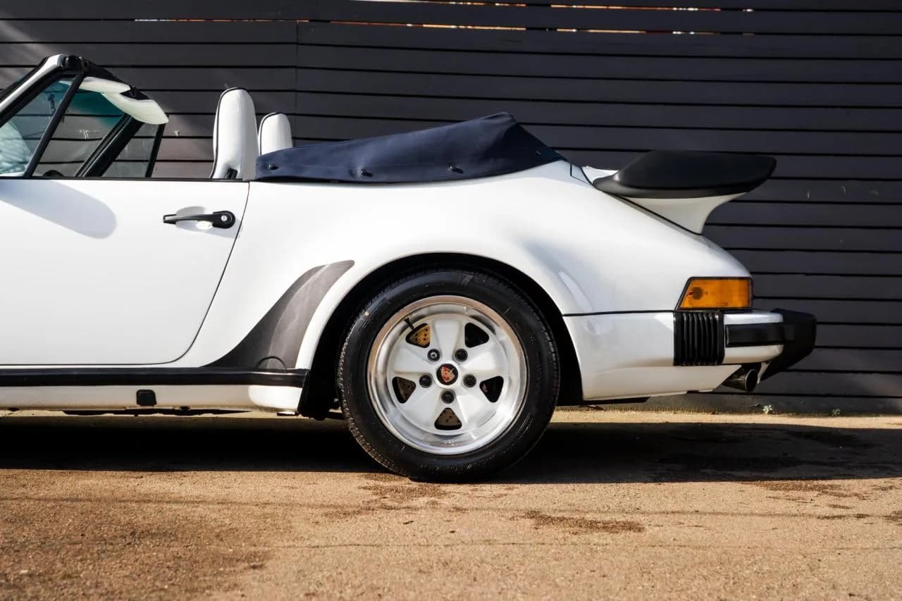 1987 Porsche 911 SSE Cabriolet - Thumbnail 5