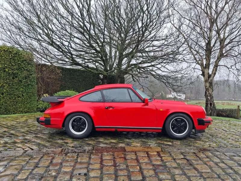1982 Porsche 911 - Thumbnail 5