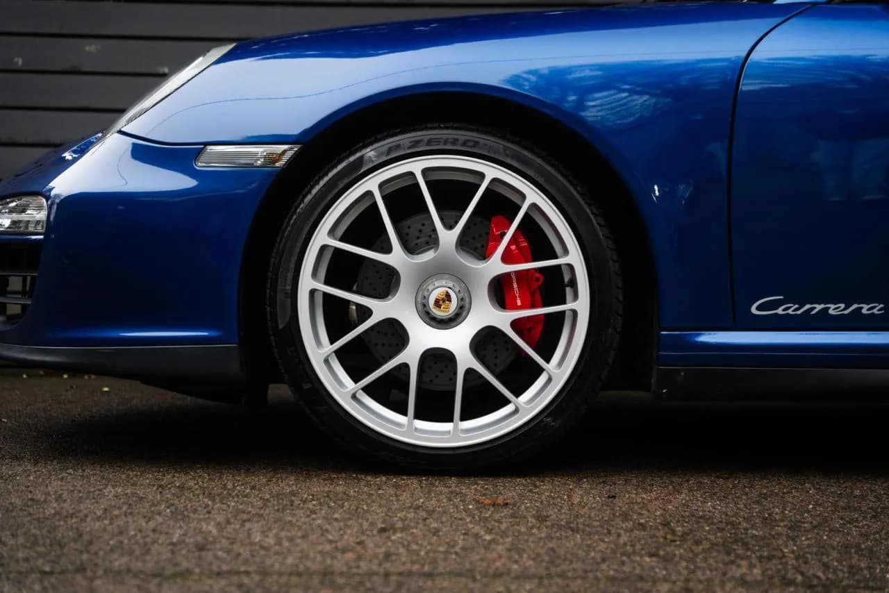 2011 Porsche 911 (997.2) CARRERA 4 GTS - Thumbnail 5