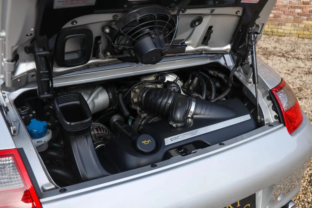 2004 Porsche 997 Carrera S 3.8 Coup&eacute; &ldquo;Six-speed manual gearbox&rdquo; - Thumbnail 4
