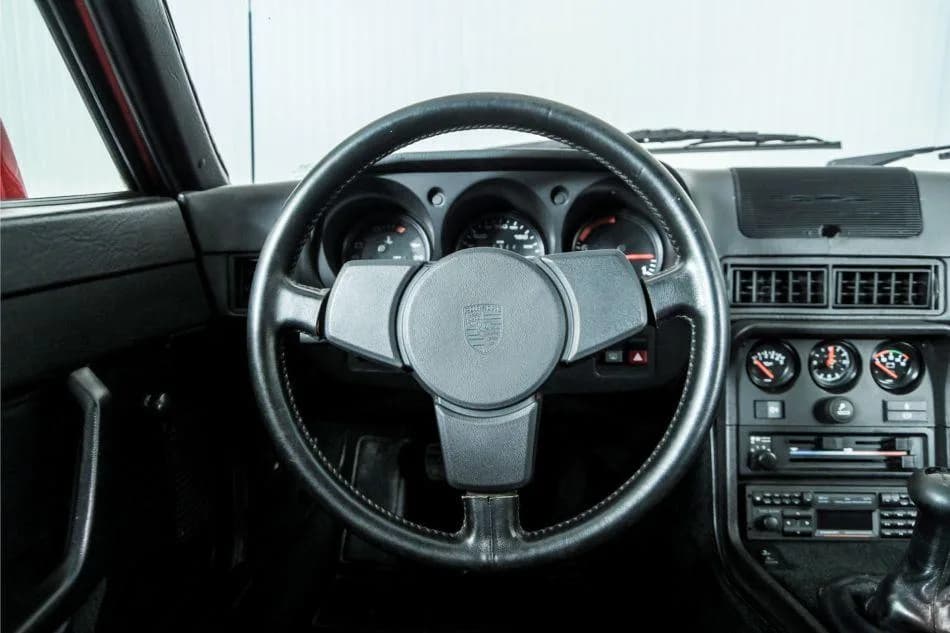 1986 Porsche 924S 2.5 - Thumbnail 8