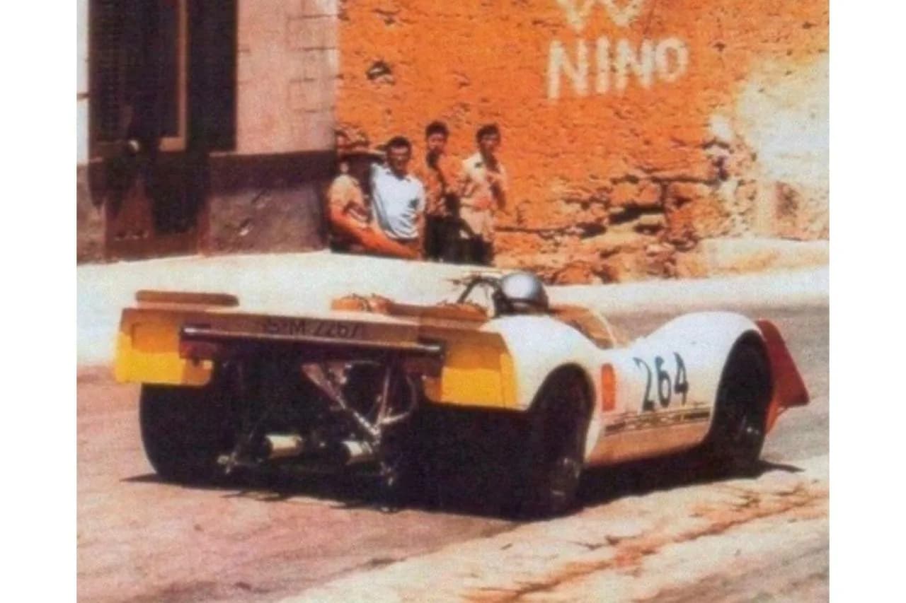1969 Porsche 908/02 Spyder - Thumbnail 4