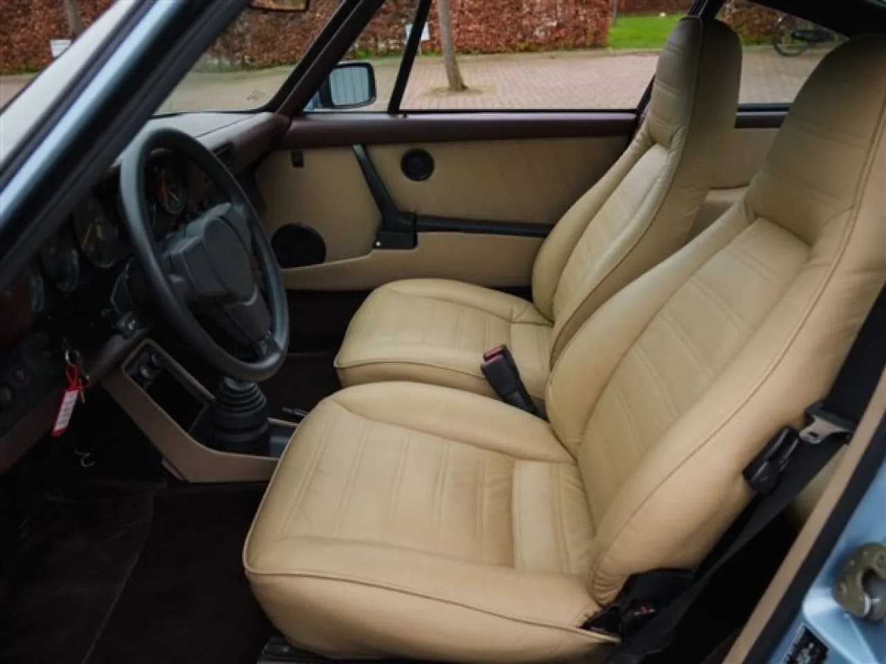 1980 Porsche 911 SC Coupe - Thumbnail 5
