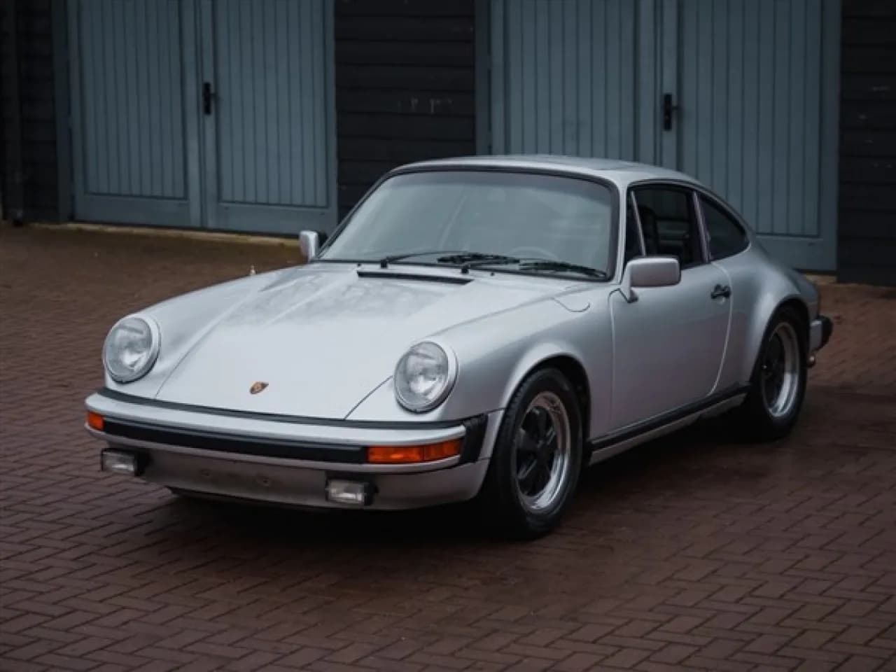 1979 Porsche 911 3.0 SC Coupe - Thumbnail 3