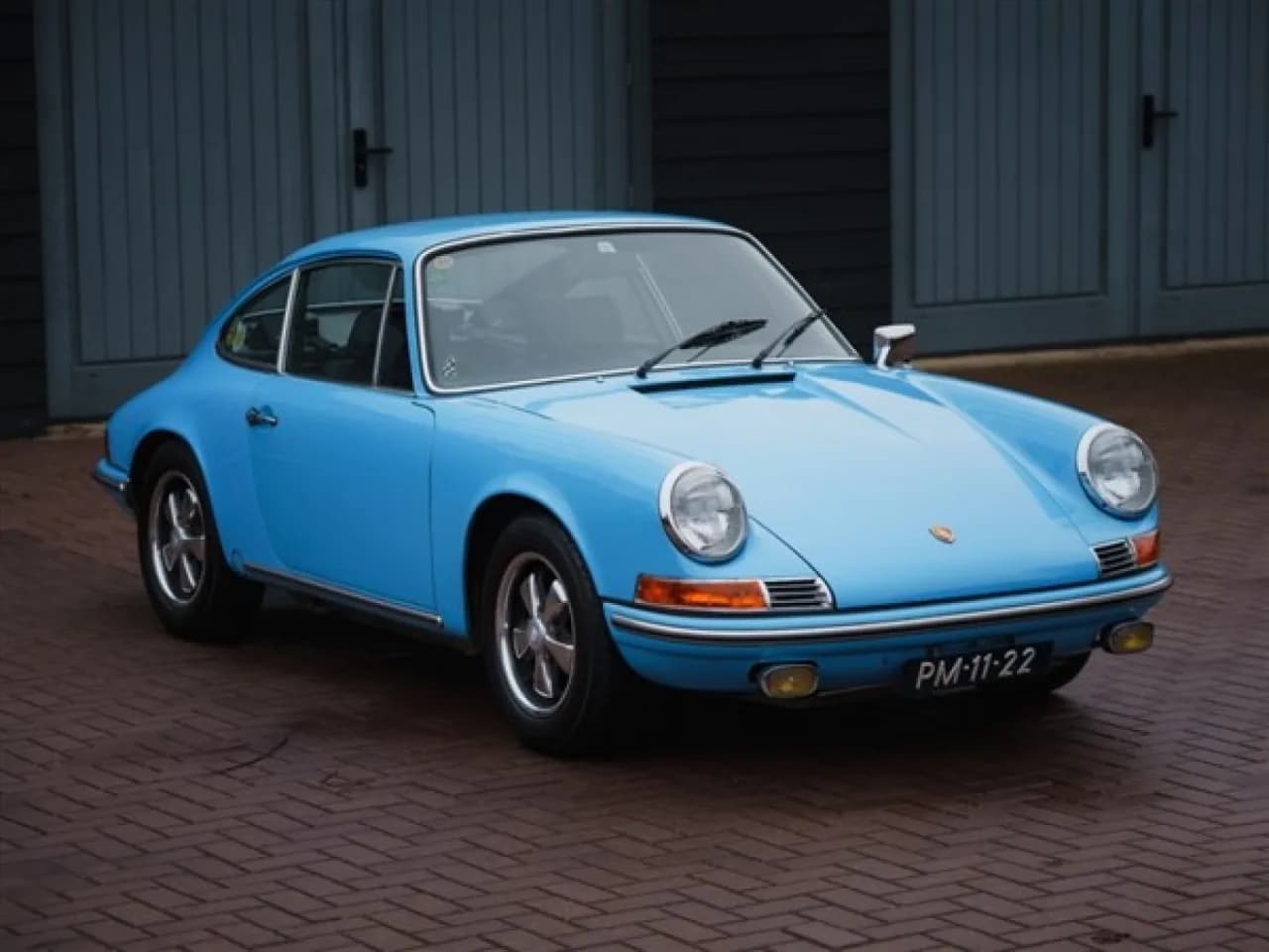 1971 Porsche 911 T - Thumbnail 3