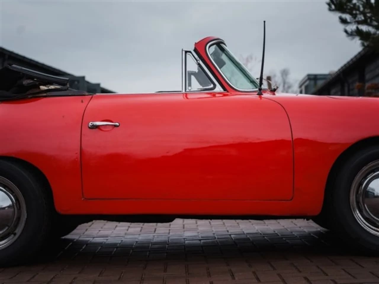 1965 Porsche 356C - Thumbnail 6