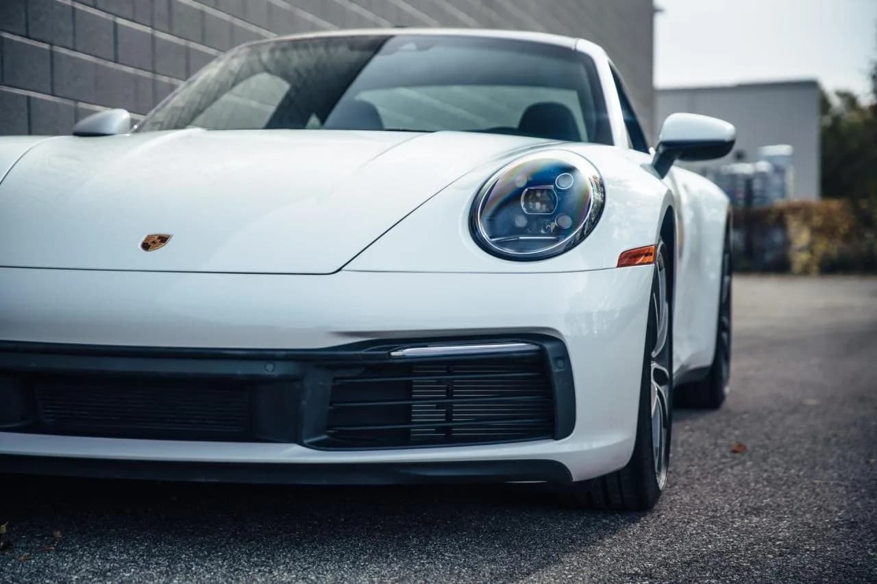 2024 Porsche 911 - Thumbnail 4