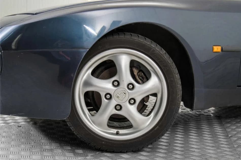 1987 Porsche 944 - Thumbnail 4