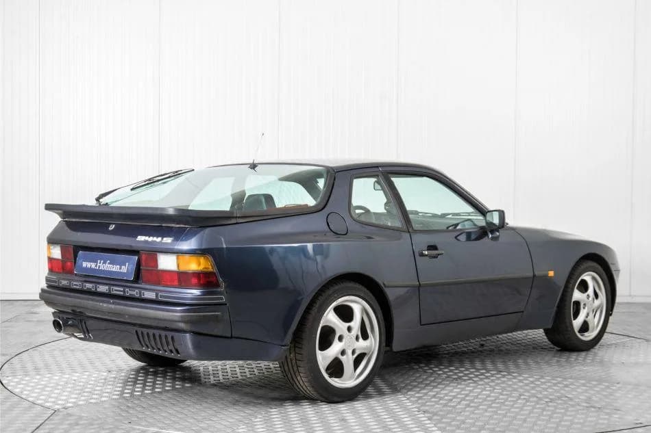 1987 Porsche 944 - Thumbnail 2