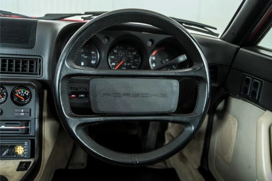 1987 Porsche 924 - Thumbnail 8